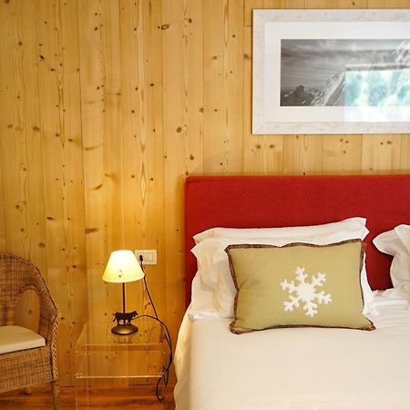 Lo Chalet Bed and Breakfast Pontboset Exteriör bild